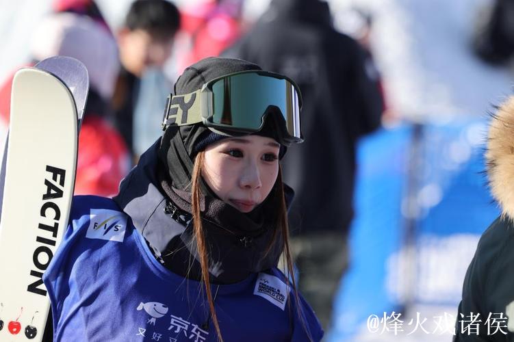 国际雪联大跳台世界杯云顶站:刘梦婷自由式滑雪摘铜 国际雪联大跳台世界杯云顶站:刘梦婷自由式滑雪摘铜
